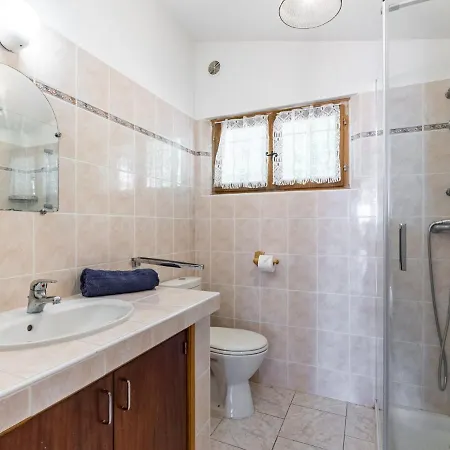 Rigaou N-4 By Interhome بيت للعطل *